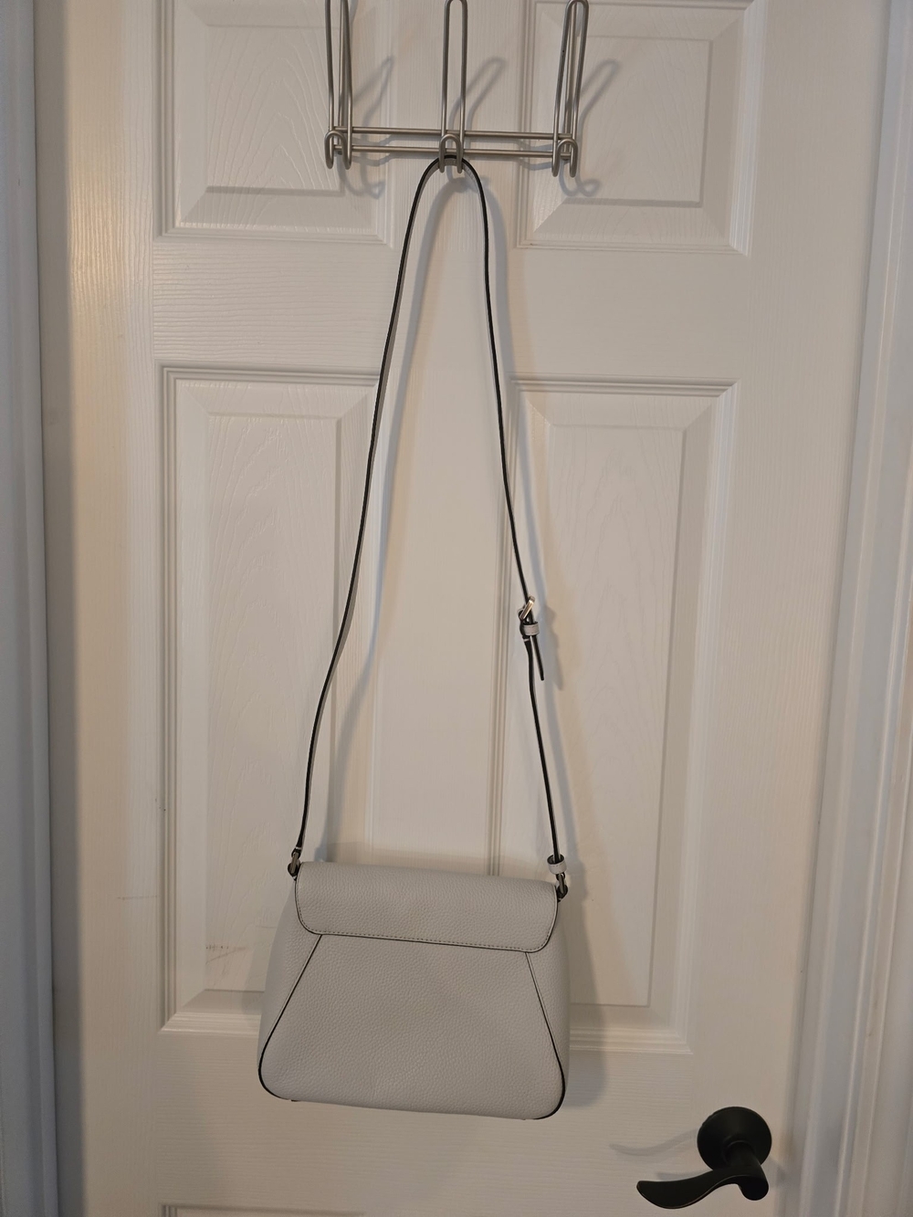 kate spade Pebbled Leather White Crossbody with Contrast Edge - Picture 2 of 3